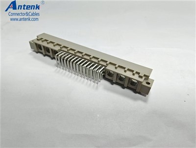 DIN41612 vertikaler Steckeranschluss 42 Positionen